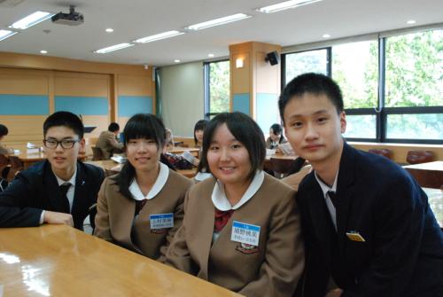 양교 학생들