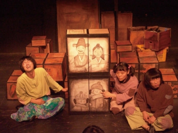 할머니의 낡은 창고